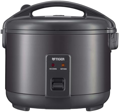 Black 8 cup rice cooker with retractable cord